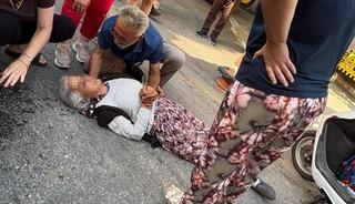 İzmir&rsquo;de motosikletin &ccedil;arptığı kadın yaralandı