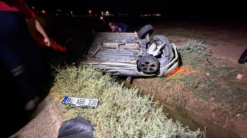 Mardin'de otomobil takla attı: 3 yaralı