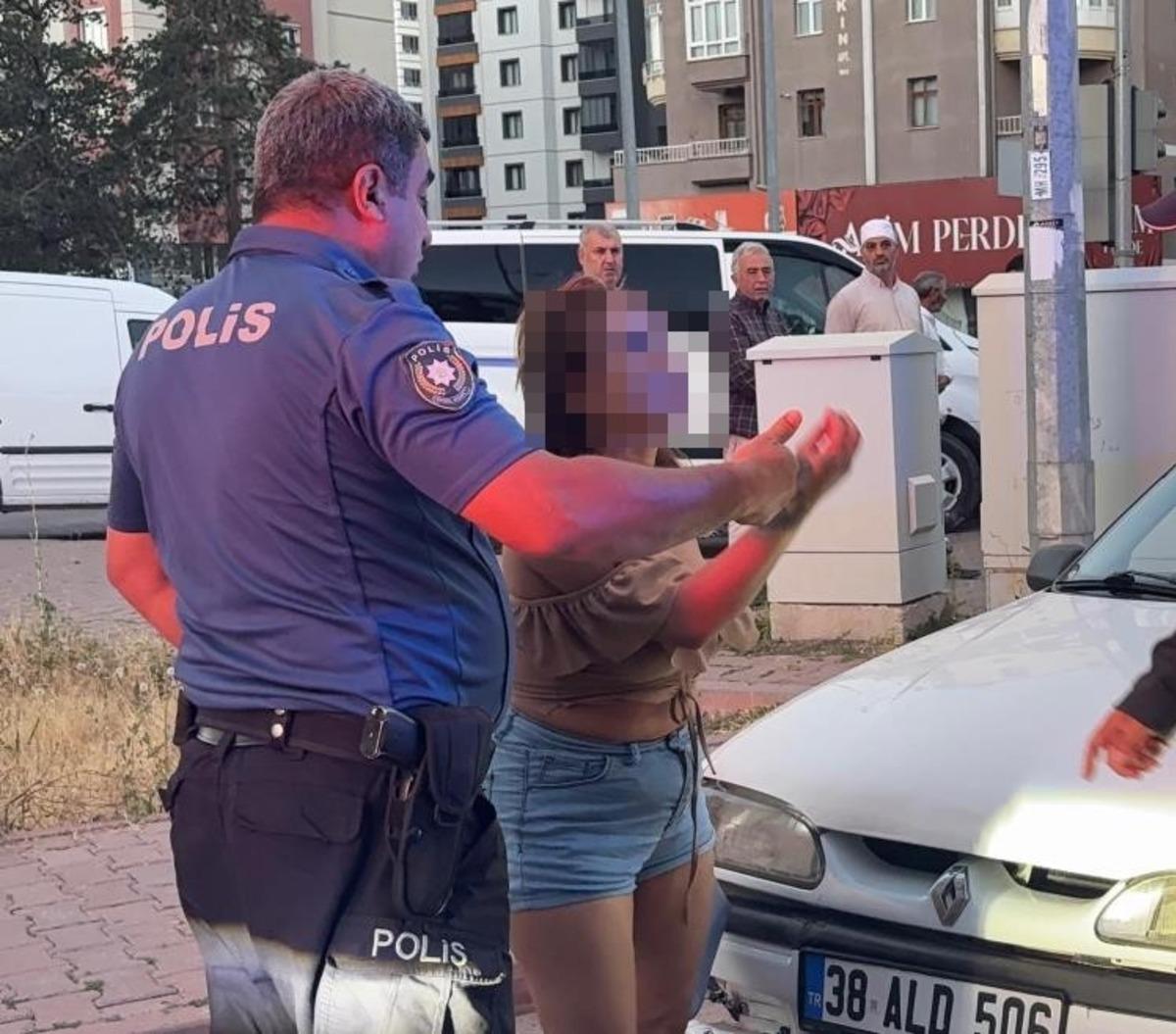 Polisin sabrını zorladı, gazeteciye demediğini bırakmadı! 5