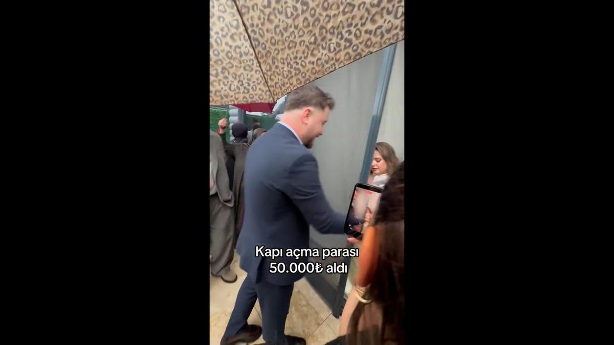 Kız istemede kapıyı a&ccedil;mak i&ccedil;in 50 bin TL istedi! Erkek tarafı neye uğradığını şaşırdı 3