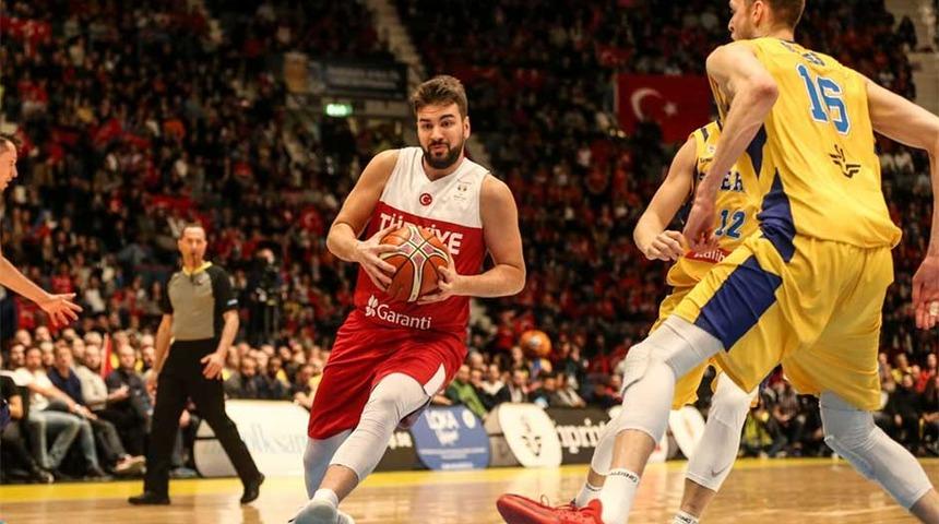 Anadolu Efes Buğrahan Tuncer'i transfer etti