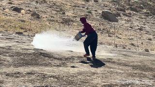 Kavurucu sıcakta yaylalara çıkıp, inci suyu için ter döküyorlar!