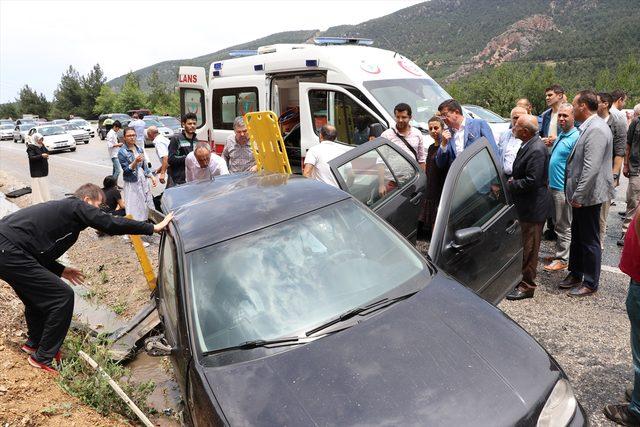 Denizli'de trafik kazası: 2 yaralı