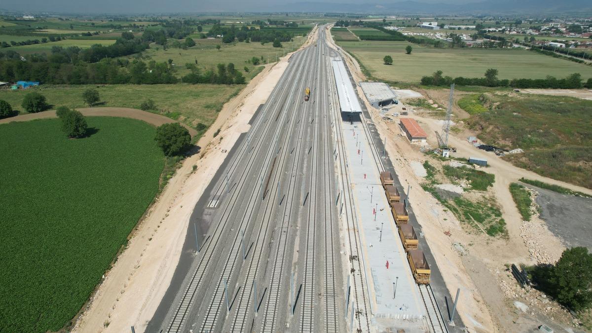 Hızlı tren geliyor, test s&uuml;r&uuml;şleri başlıyor: 2 saat 15 dakikaya d&uuml;şecek 2