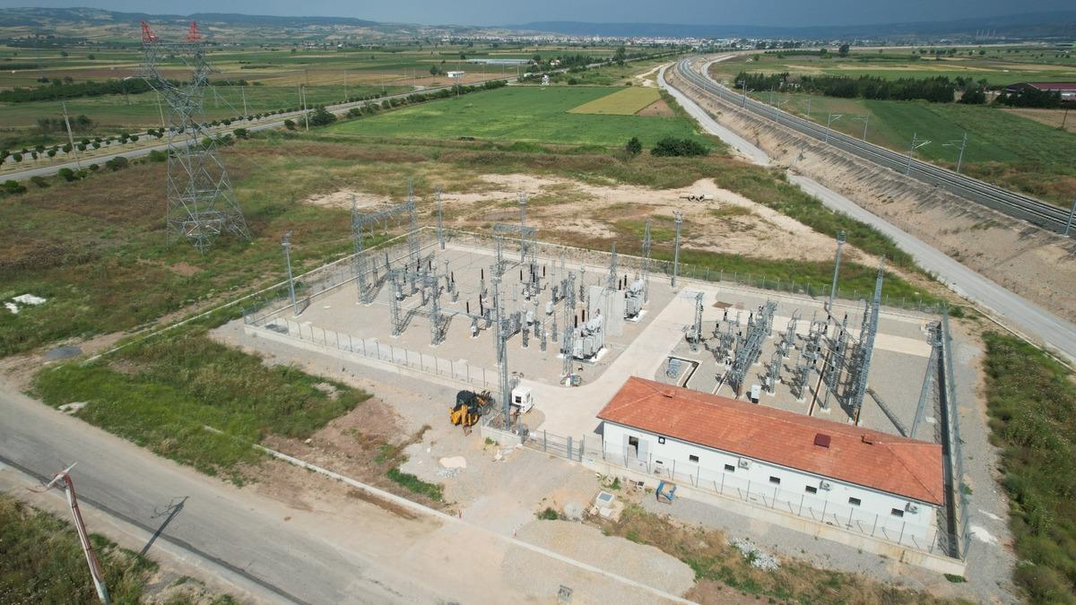 Hızlı tren geliyor, test s&uuml;r&uuml;şleri başlıyor: 2 saat 15 dakikaya d&uuml;şecek 9