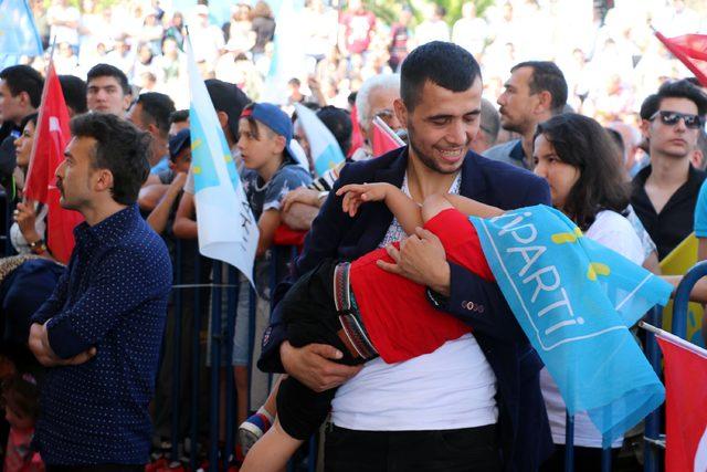 Akşener: Halep'te, Türkiye'den vatanına giden Suriyeliler ile iftar edeceğim (2)