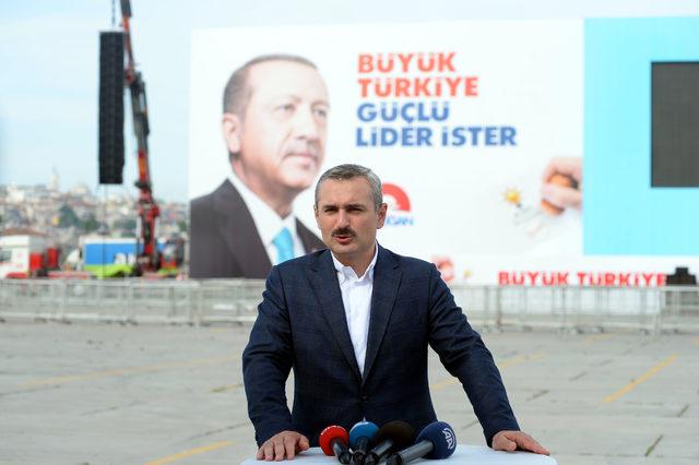 Fotoğraflar // AK Parti İstanbul İl Başkanı Şenocak Yenikapı'da yapılacak miting ile ilgili konuştu