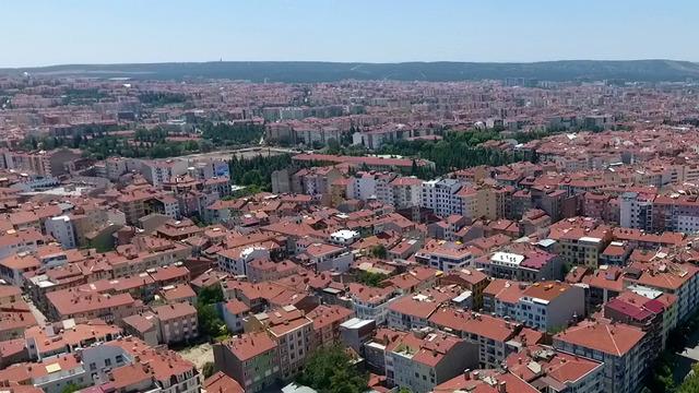 Bir ilde 3 bin konut boş kaldı: 'Kent merkezinde daha ucuz'