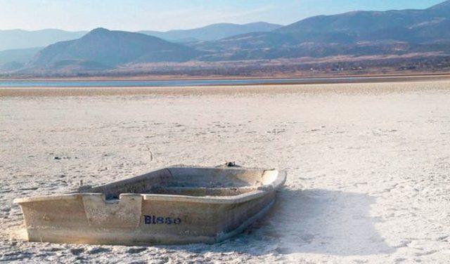 T&uuml;rkiye nin g&ouml;lleri tehlike altında! Birer birer kuruyor 4