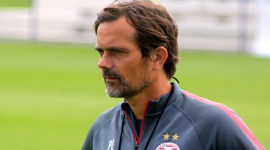 PSV Genel Menajeri Toon Gerbrands: Fenerbah&ccedil;e Cocu i&ccedil;in bizimle g&ouml;r&uuml;şmek zorunda!