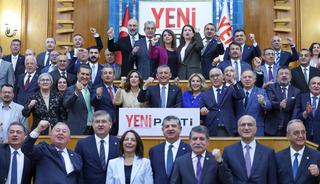 Yeni Parti'de b&uuml;y&uuml;kşehir s&uuml;rprizi! 'Yarın g&ouml;receksiniz' diyerek duyurdu