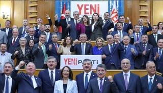 CHP'den Yeni Parti'ye ge&ccedil;iş s&uuml;r&uuml;yor! İstanbul il y&ouml;netimi ve 36 il&ccedil;e başkanı istifa etti