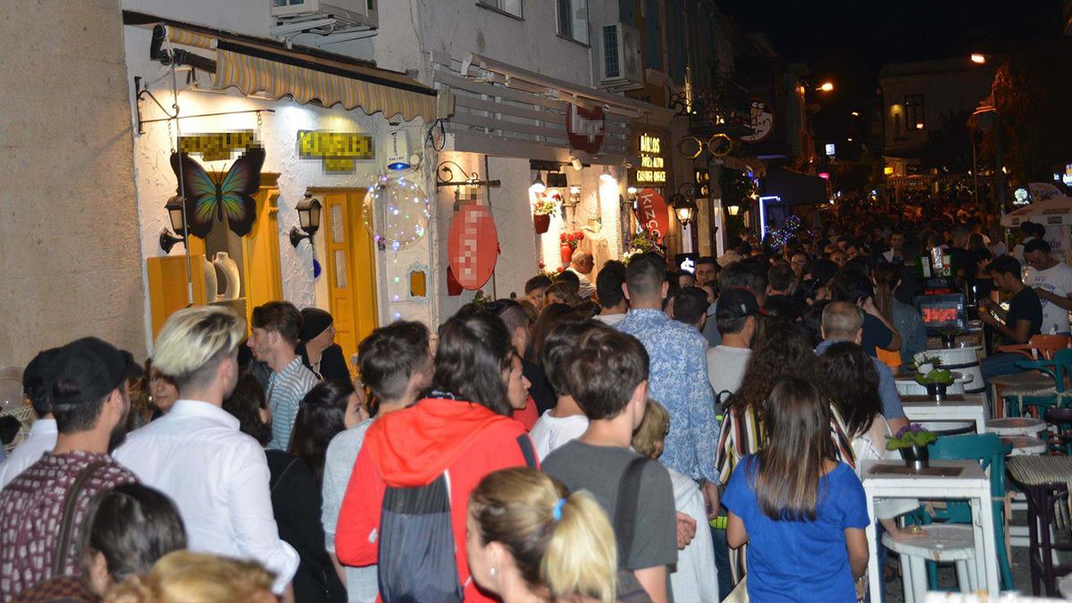 Nüfusu 51 bin: 'Hafta sonu yarım milyona ulaşıyor'