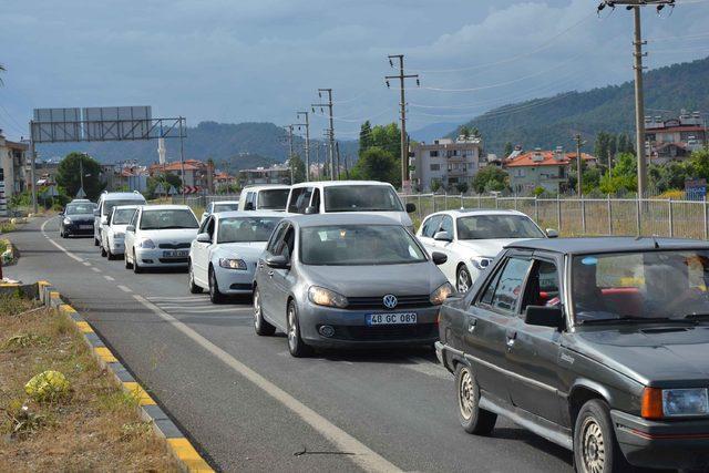 Muğla'da trafik felç oldu 