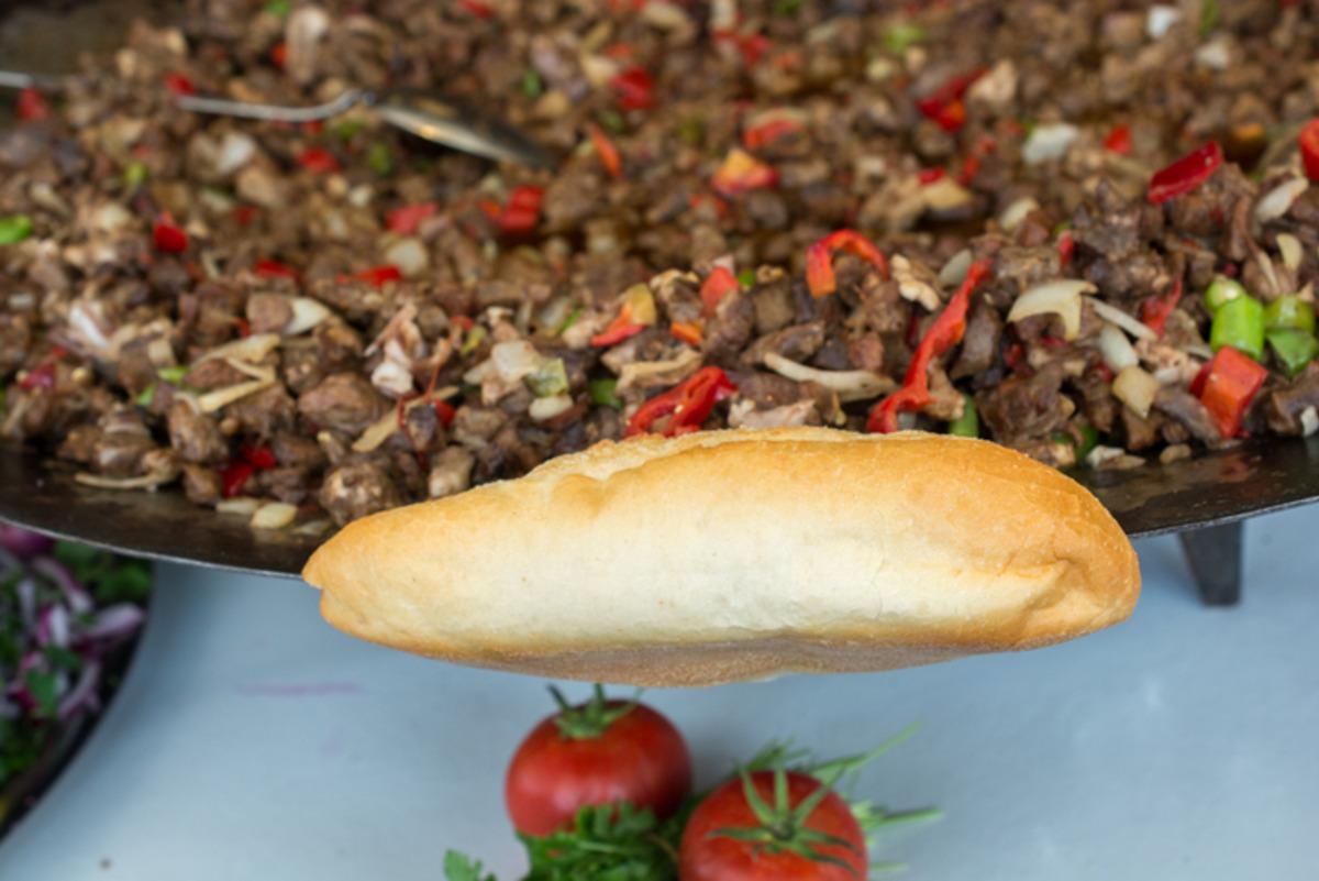 Bir zamanlar her köşe başında satılıyordu! Adana nın efsane ciğer tantunisi 1