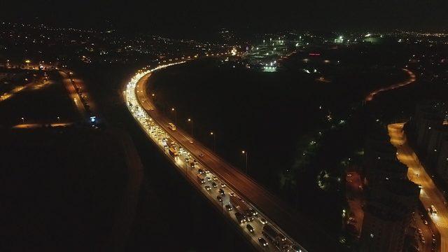 Kocaeli'de yollarda bayram dönüşü yoğunluğu (2)