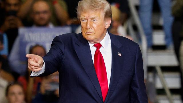 Trump'tan İran'a yeni tehdit: Çok sert vuracağız