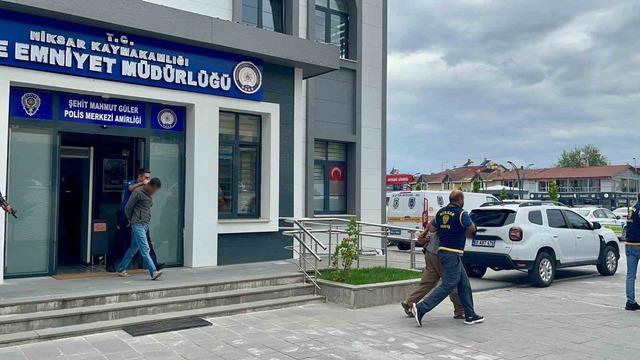 Tokat’ta lastik hırsızlığı yapan şüpheliler Sivas’ta yakalandı