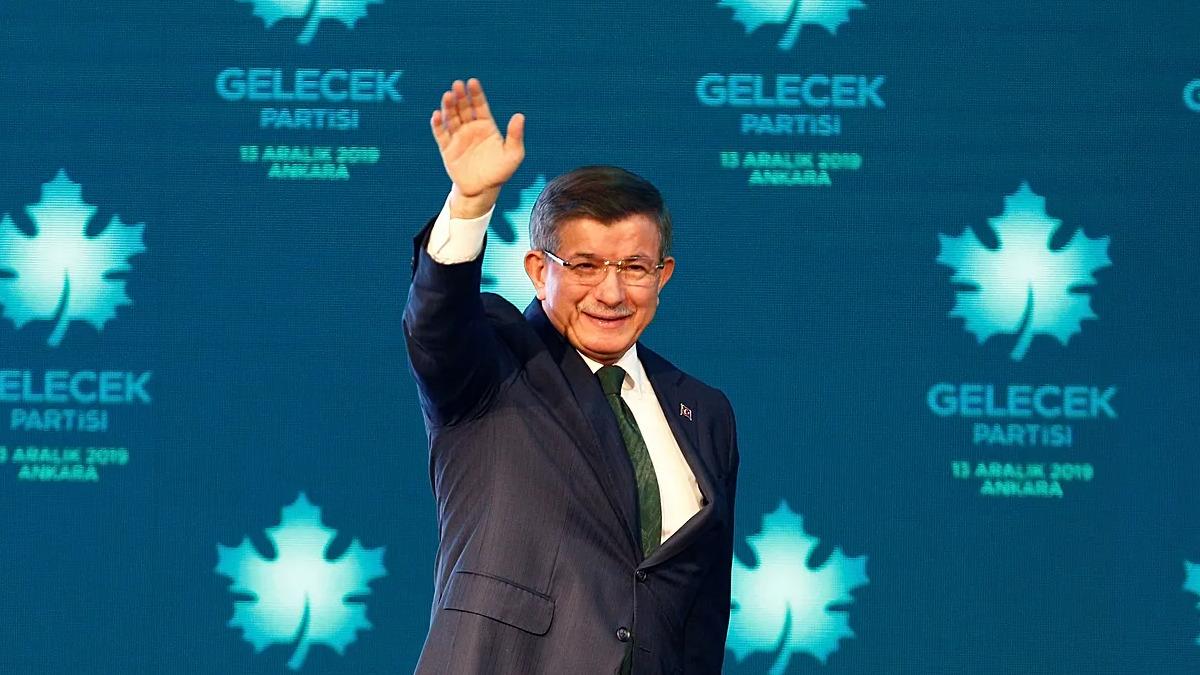 Kulislerde bu konuşuluyor! Ahmet Davutoğlu siyaseti bıraktı iddiası 1