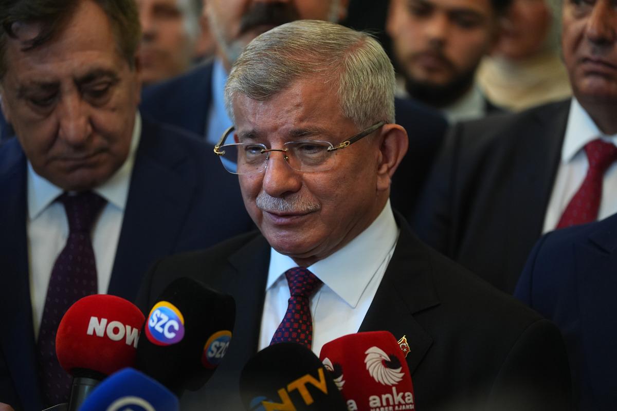 Ahmet Davutoğlu duyurdu! Gelecek Partisi feshedildi 1