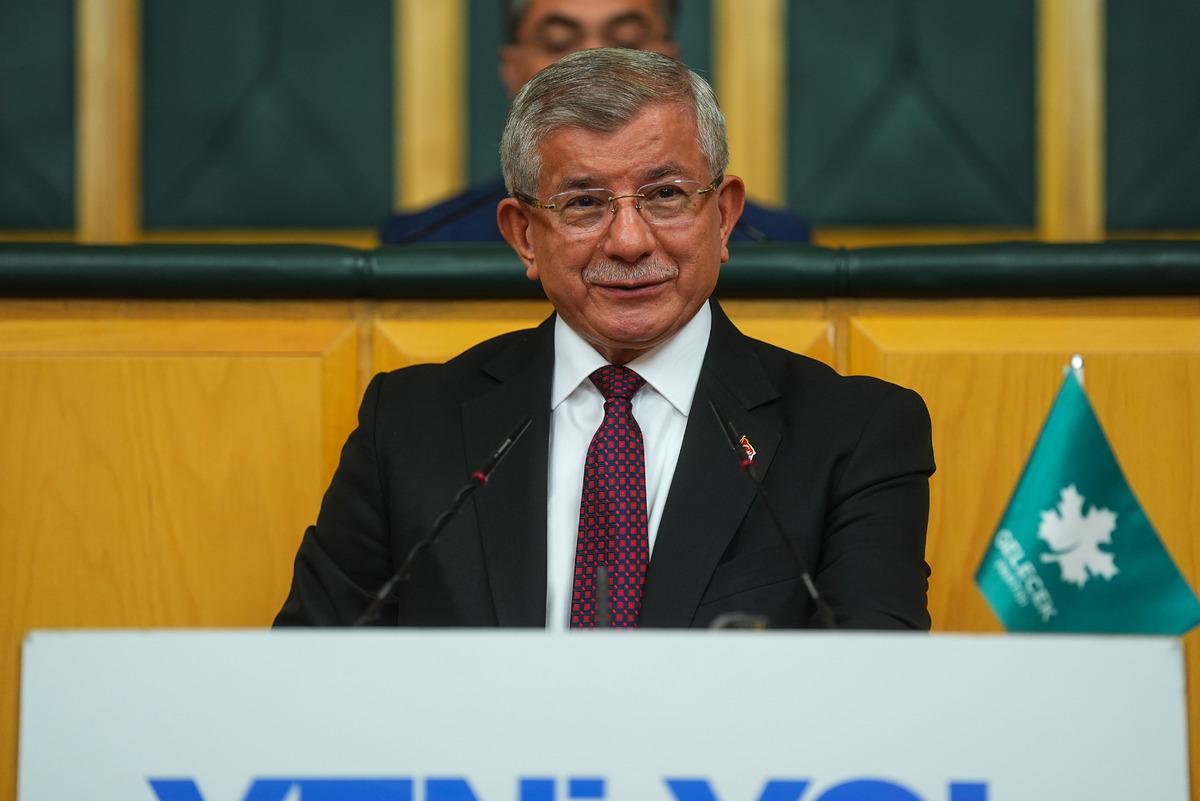 Ahmet Davutoğlu duyurdu! Gelecek Partisi feshedildi 2