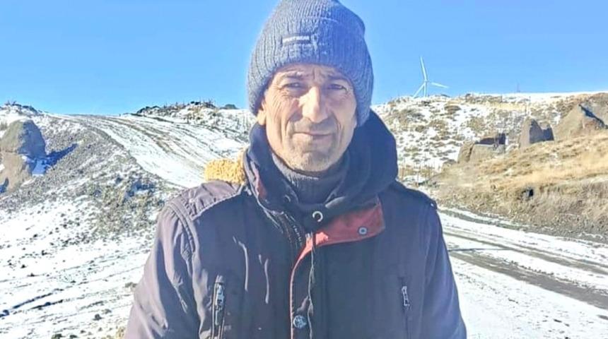 Ağrı'da 4 &ccedil;ocuk babası adam canına kıydı