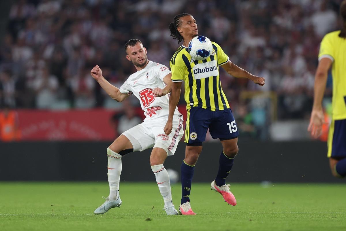 Fenerbahçe nin tur kahramanı Nathan Ake! Performansıyla geceye damga vurdu 1
