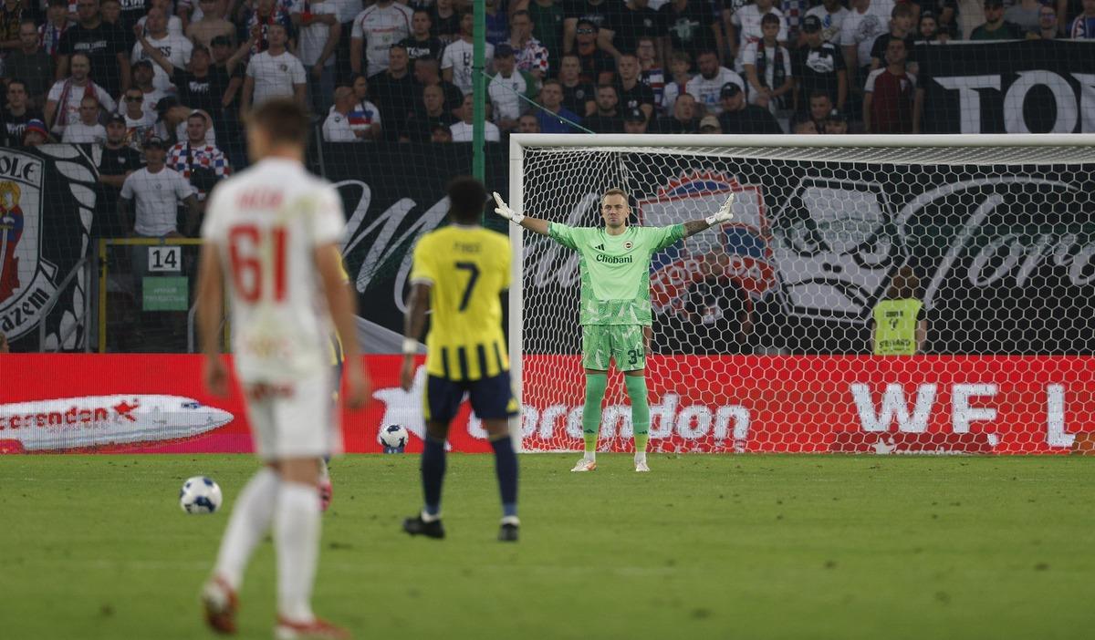 (Özet) Gornik Zabrze - Fenerbahçe Maçı Özeti ve Tüm Önemli Anları 3
