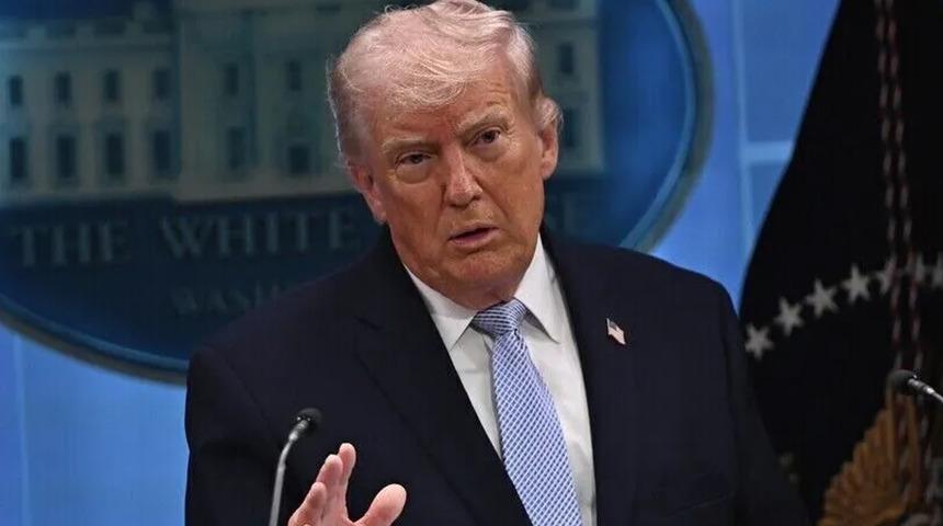 Trump: "İran'ı &ccedil;ok sert bir şekilde vuracağız sıra bizde"