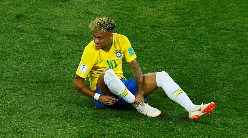 Neymar, Dünya Kupası'nda en çok faule maruz kalan isim oldu!