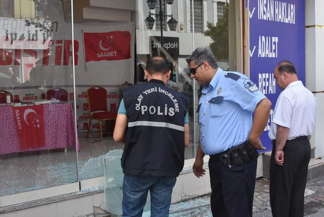 Edirne'de SP'nin seçim bürosunun camı kırıldı