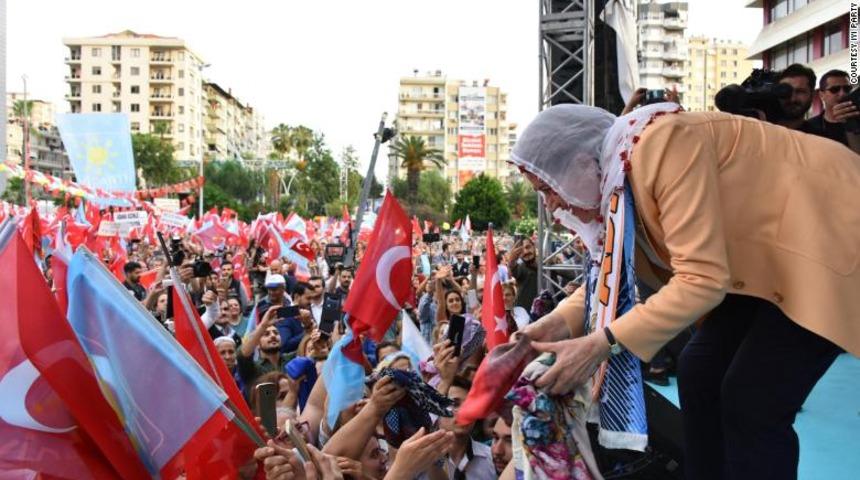 CNN'den Akşener'e özel dosya: Meral Ana