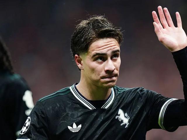 Kenan Yıldız d&uuml;nya devine gidiyor! Yılın transfer s&uuml;rprizi