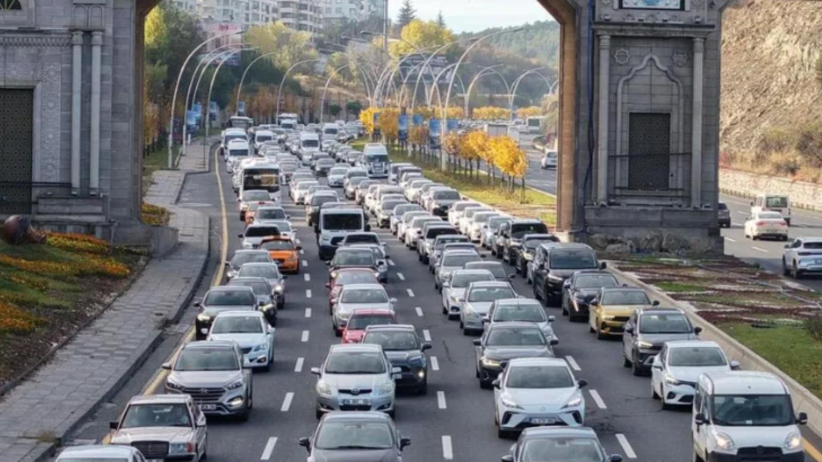 Aracınızda bu ekipmanlar varsa dikkat! Bakanlık yeni uygulamayı açıkladı