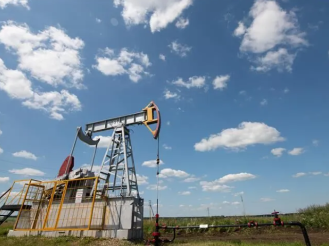 Jeopolitik riskler Brent petrol&uuml; 89,50 dolara taşıdı