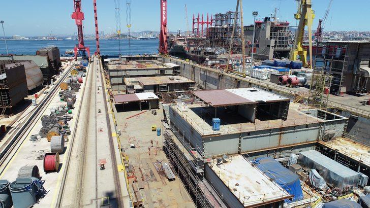 Türkiye’nin ilk yerli savaş uçak gemisi havadan görüntülendi G5