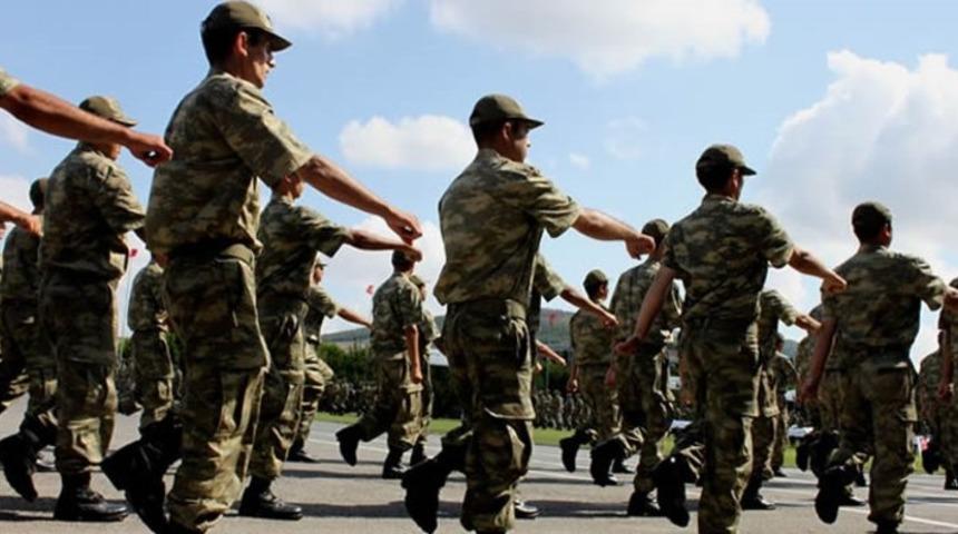 Başbakan Yardımcısı Bozdağ'dan bedelli askerlikte ücret ve yaş sınırı açıklaması