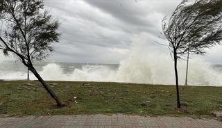 Şiddeti saatte 70 kilometreye kadar &ccedil;ıkacak! İstanbul Valiliği'nden kuvvetli r&uuml;zgar uyarısı