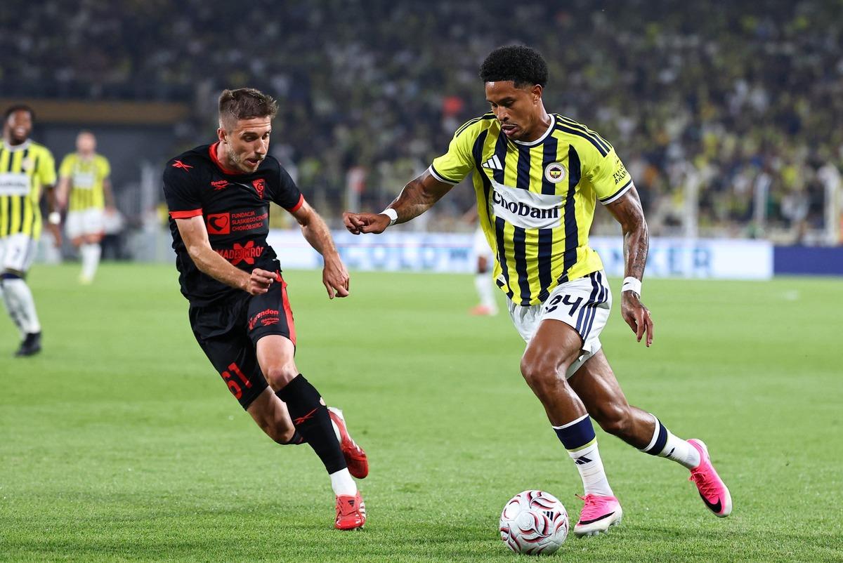 Fenerbah&ccedil;e de Oosterwolde ye Premier Lig kancası! Adım adım İngiltere ye 2
