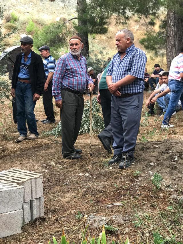 Kazada ölen yüksek lisans öğrencisi Söylemez toprağa verildi