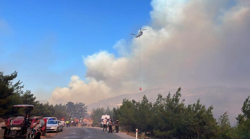 &Ccedil;ine orman yangınına 4 helikopter 2 u&ccedil;ak havadan m&uuml;dahale ediyor