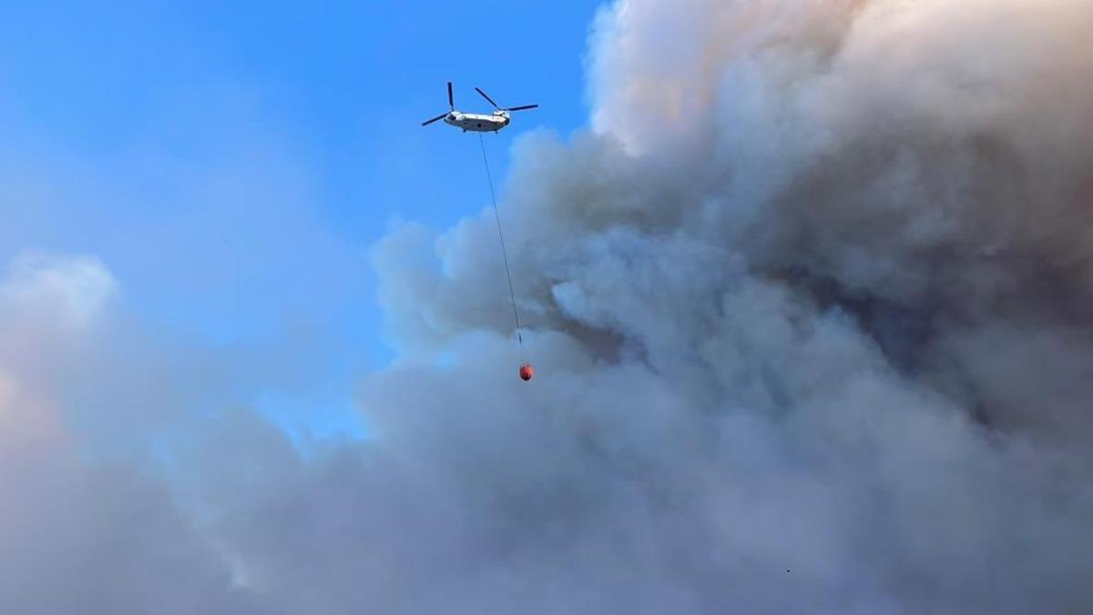 Çine orman yangınına 4 helikopter 2 uçak havadan müdahale ediyor 3
