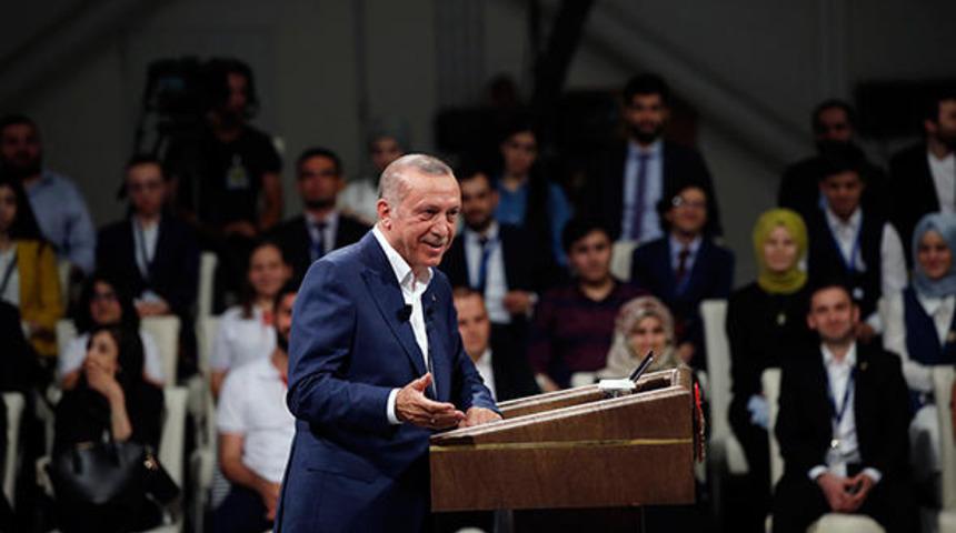 Cumhurbaşkanı Erdoğan'a 'Ronaldo mu, Messi mi' sorusu