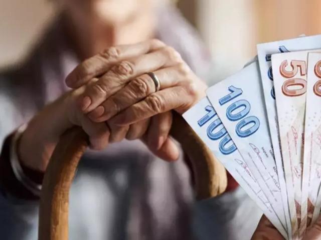 Resmi Gazete'de yayımlandı: En d&uuml;ş&uuml;k emekli aylığı 23 bin 522 TL