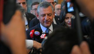 Yeni Parti ilk 24 saatte ne kadar bağış topladı? &Ouml;zg&uuml;r &Ouml;zel kampanyayı başlatmıştı