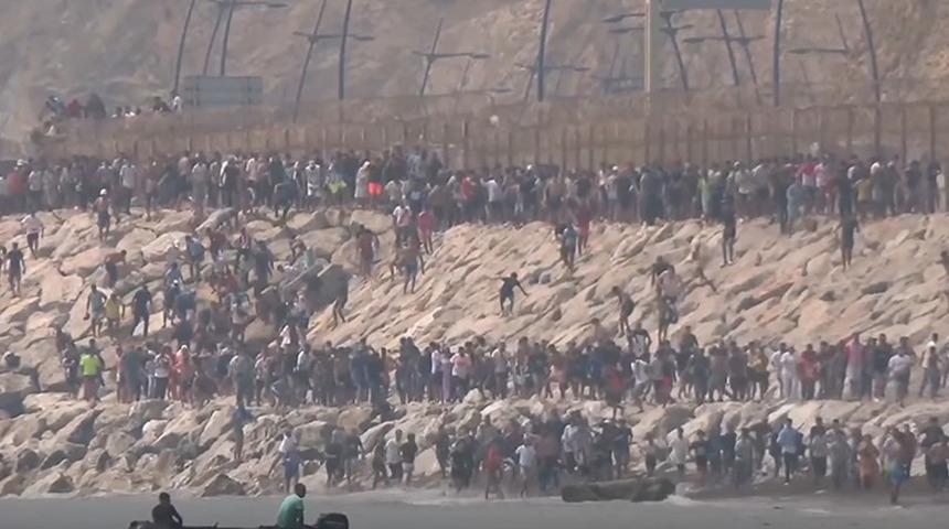 D&uuml;nya bug&uuml;n bunu konuşuyor! 18'i hayatını kaybetti