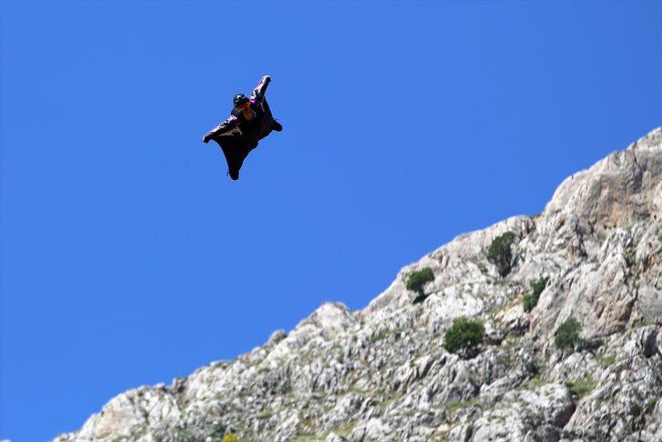 'Yarasa kanatlar' 200 kilometre hızla atladı G2