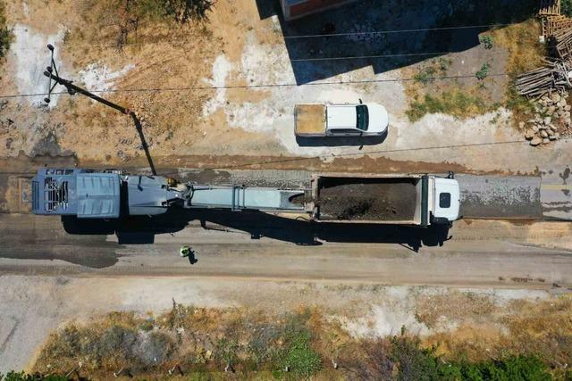 İki &ouml;nemli yol aksında &ccedil;alışmalar eş zamanlı s&uuml;r&uuml;yor 1