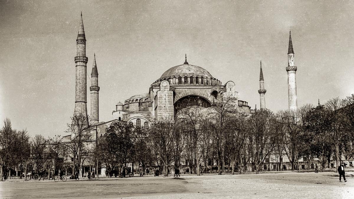 O eser g&ouml;n&uuml;lleri &ldquo;M&Uuml;H&Uuml;R&rdquo;ledi! Ayasofya Yankısı! 3