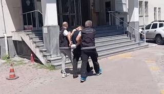&rsquo;Kasten &ouml;ld&uuml;rme&rsquo; su&ccedil;undan 3 yıldır firari olarak aranan h&uuml;k&uuml;ml&uuml; yakalandı